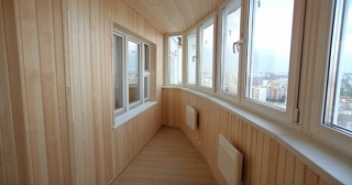 Отделка, остекление, утепление балконов в Североуральске от 212 руб. м/2.